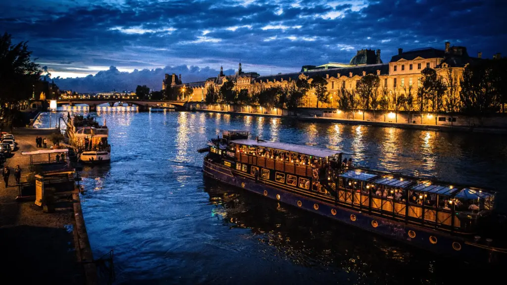 Seine River, Paris