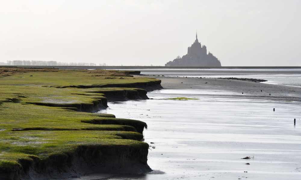 How do I get there Where to book the best Mont Saint Michel hotels