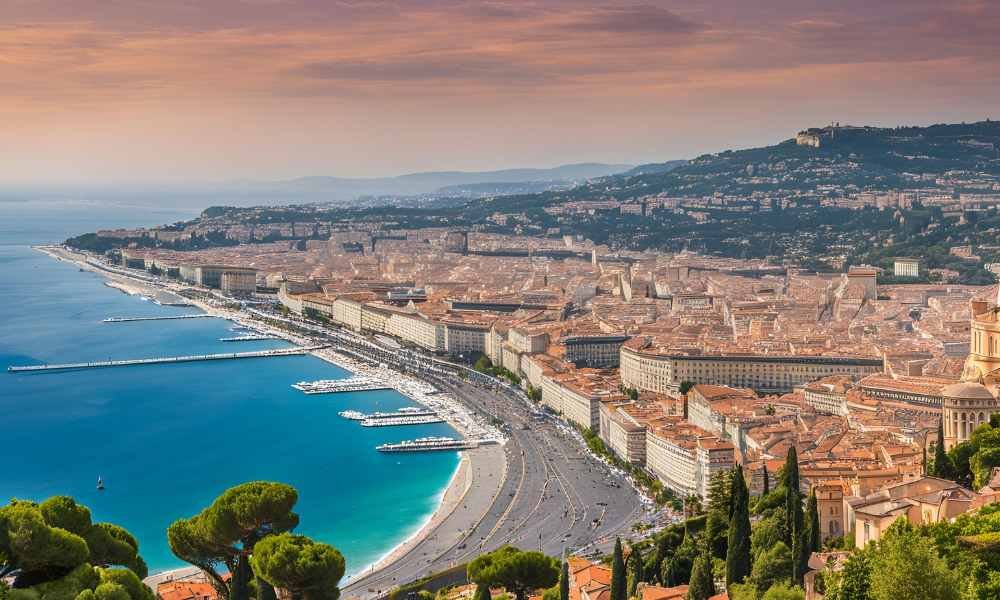 How to Get Around in Nice